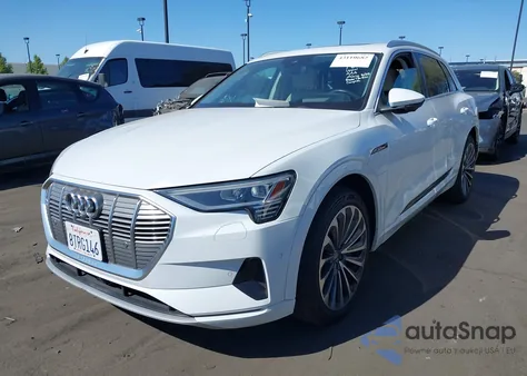 2019 Audi E-Tron Premium Plus z USA, uszkodzony, nr VIN WA1VABGE7KB012812